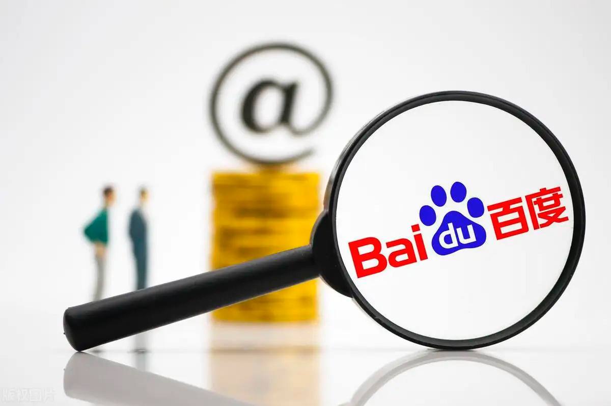 宋茜强曝光镜头下的五官